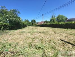 Terreno Urbanizable En venta en Latores, Latores photo 0