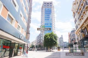Piso En venta en Centro, Oviedo photo 0