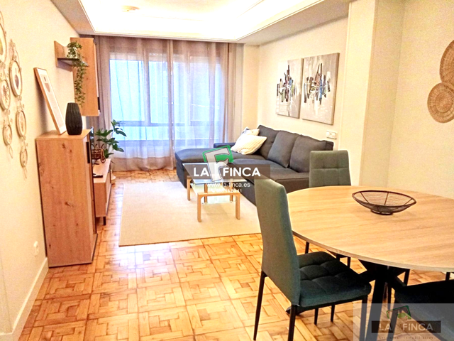 Piso En venta en General Elorza, Oviedo photo 0