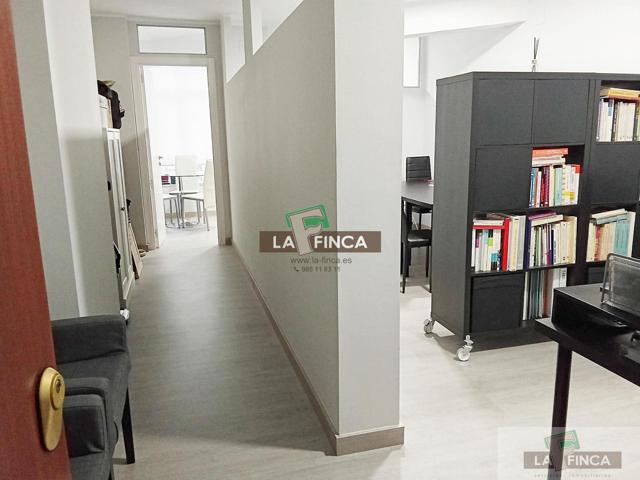 Oficina En venta en Centro, Oviedo photo 0