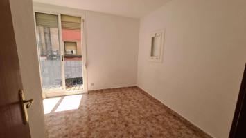 Piso En venta en L'Hospitalet de Llobregat photo 0