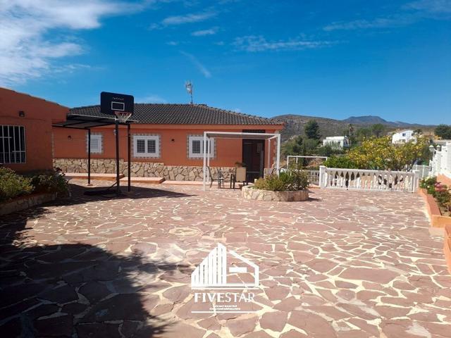 Villa En venta en Turís photo 0