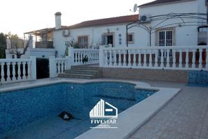 Villa En venta en Turís photo 0