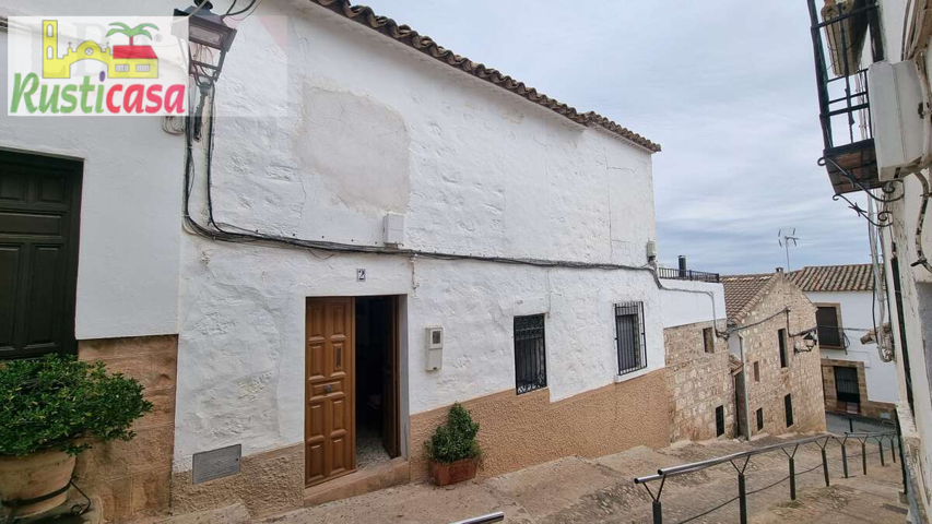 Inversión de casa en Baños de la Encina. photo 0