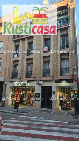 Local comercial junto al ayuntamiento. photo 0