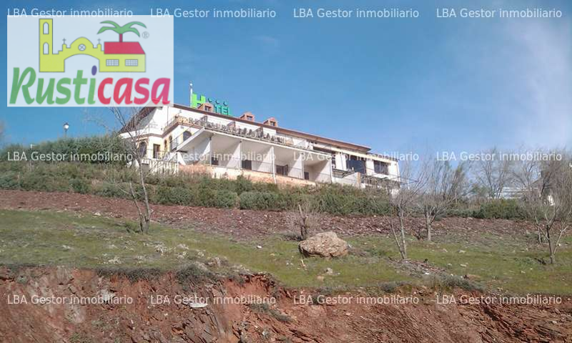 Hotel de 22 habitaciones dobles y 5 suits junior con amplios salones photo 0