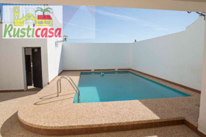 Casa con piscina en Zocueca. photo 0