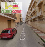 Plaza de garaje en el centro. photo 0