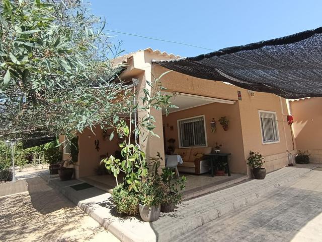 F102 - CHALET CON PARCELA photo 0