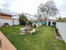 Chalet independiente zona las palmeras photo 0