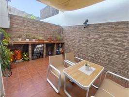 CASA ADOSADA EN VENTA ,4 HABITACIONES 2 BAÑOS photo 0