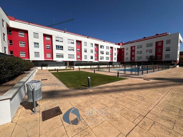 Piso En venta en Lardero photo 0