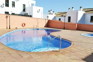 Dúplex con patio y piscina comunitaria en Alcalá de los Gazules photo 0