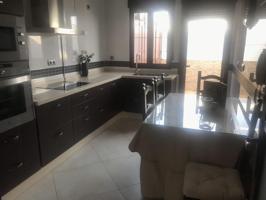 Unifamiliar Pareada En venta en Lepe photo 0