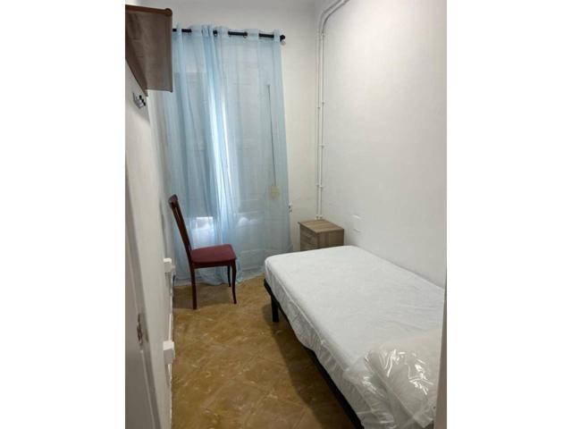 Se alquila habitación photo 0