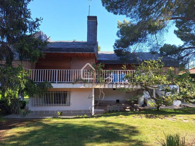 VIVE LA EXCLUSIVIDAD EN LA CHOPERA – CHALET INDEPENDIENTE CON PISCINA photo 0
