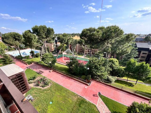 ¡Exclusivo Dúplex Familiar con Terraza, Piscina y Sin Comisión para el Comprador! photo 0