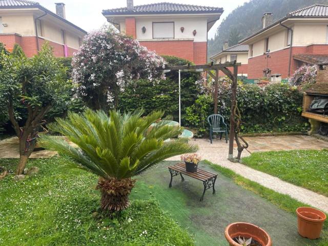 Venta de chalet unifamiliar en Castro Urdiales photo 0