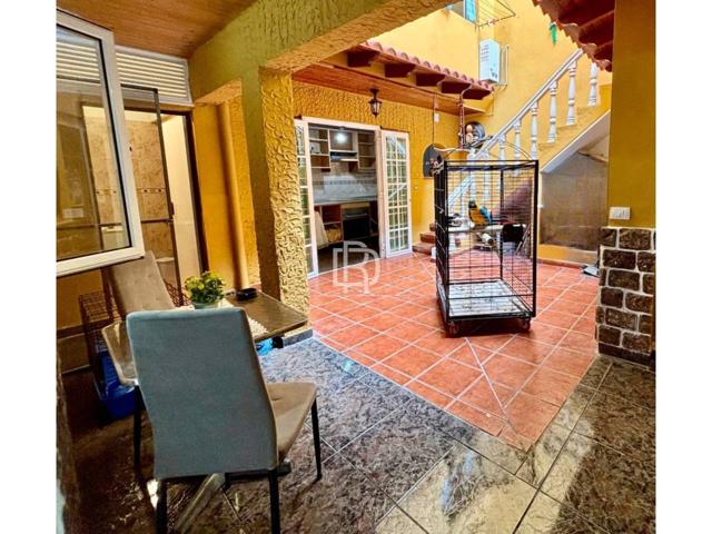 VIVIENDA DE TRES PLANTAS CON GRAN POTENCIAL EN ICOD DE LOS VINOS photo 0