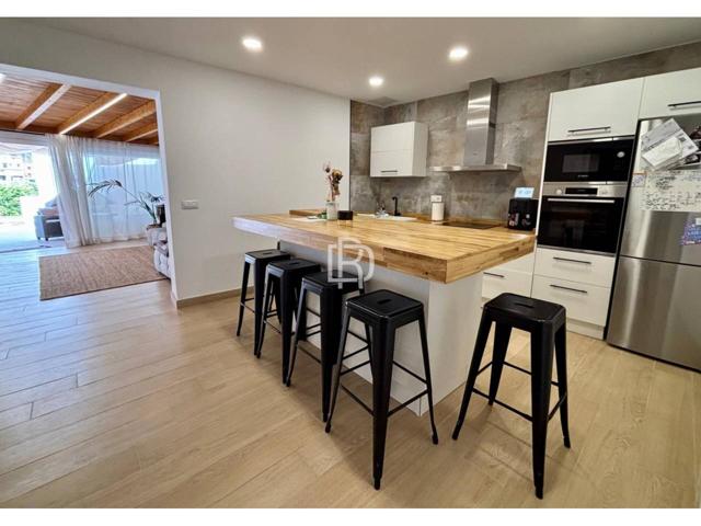 MODERNA CASA DE TRES HABITACIONES EN LOS REALEJOS photo 0