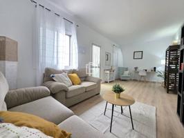 MODERNA CASA REFORMADA EN LOS SILOS photo 0