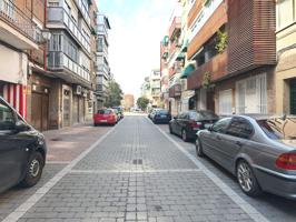 Local En venta en Casco Histrico de Vallecas photo 0