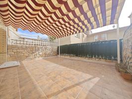 Unifamiliar Pareada En alquiler en Boadilla del Monte photo 0