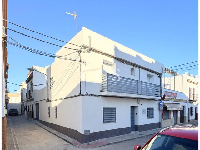 Magnífica casa a estrenar de 5 dormitorios en Marchena photo 0