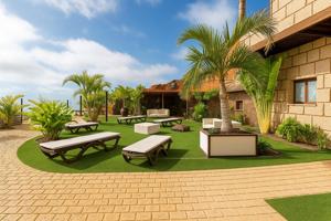 ¡Oportunidad única de inversión! Conjunto de 5 cuevas en venta en Arico, Tenerife – Vistas impresionantes al mar photo 0