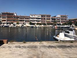 Parking En venta en Castelló d'Empúries photo 0