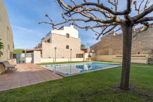 Villa En venta en Torroella de Fluvià photo 0