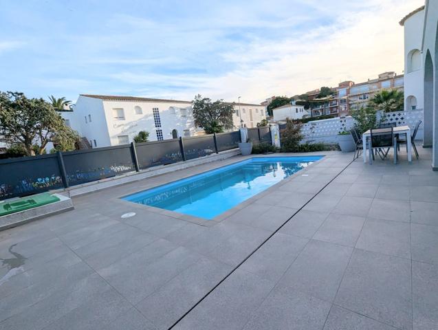 Villa En venta en Castelló d'Empúries photo 0