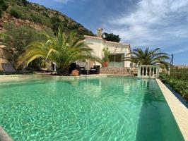 Villa En venta en Roses photo 0