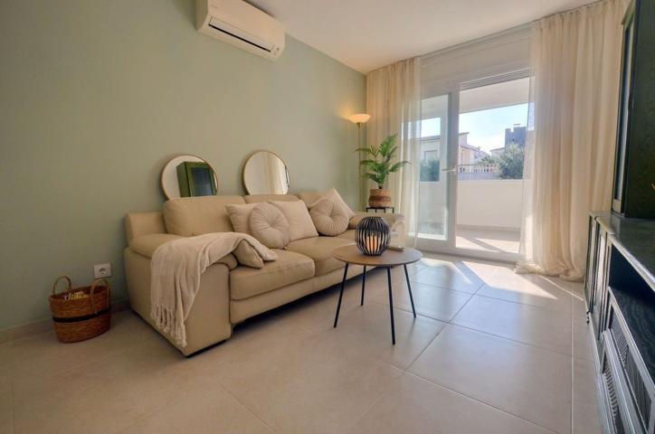 Piso En venta en Castelló d'Empúries photo 0