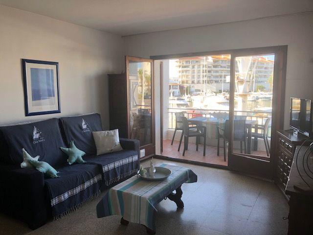 Piso En venta en Castelló d'Empúries photo 0