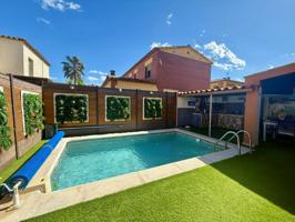 Villa En venta en Sant Pere Pescador photo 0