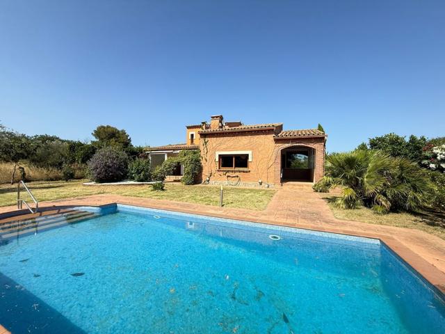 Villa En venta en Peralada photo 0