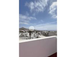 Ático en venta en San Bartolomé photo 0