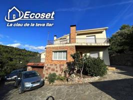 Casa independiente en parcela de 736 m² en Cervelló, junto a Corbera photo 0