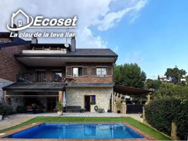 🌿 Espectacular casa con jardín, piscina y vistas impresionantes photo 0