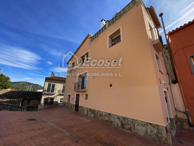 Casa en el centro del pueblo photo 0