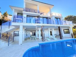 Villa En venta en Altea photo 0