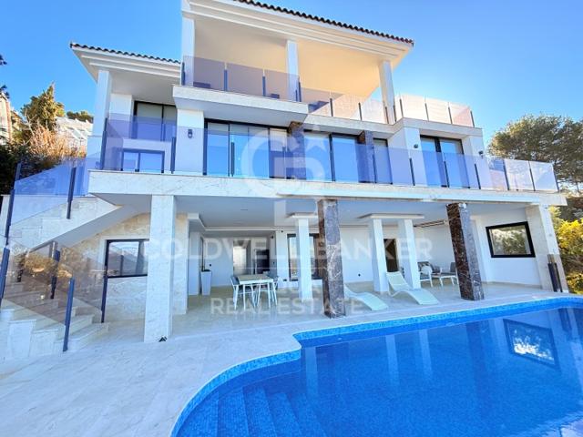 Villa En venta en Altea photo 0