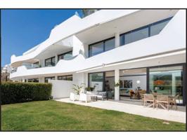 Este apartamento de lujo en planta baja con jardín, Fuengirola photo 0