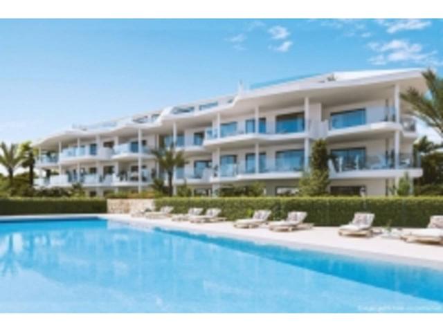 Complejo residencial exclusivo de viviendas de 2, 3 y 4 dormitorios en Fuengirola. Excepcionales áreas comunes con jardi photo 0