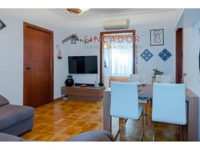 Piso en venta en La Gavarra photo 0