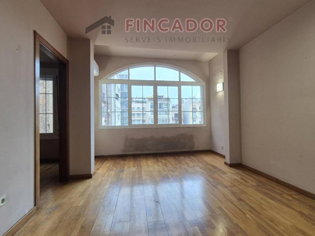 Piso en venta en La Dreta de l'Eixample(08009) photo 0