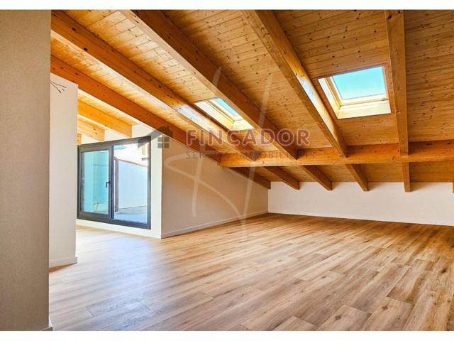 Duplex en venta en La Gavarra photo 0