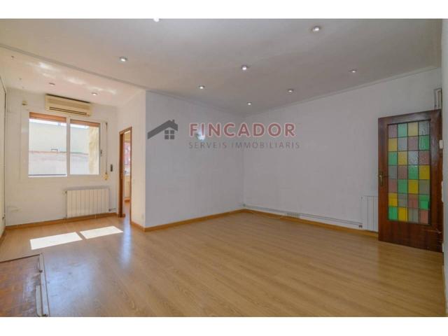 Piso en venta en Sant Antoni(08015) photo 0