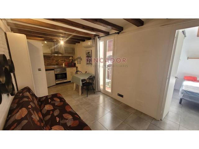 Piso en venta en El Raval(08001) photo 0